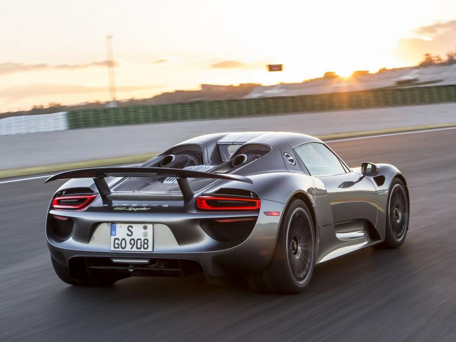  Porsche 918 Spyder 2014 года  (US) (фото 8 из 28)